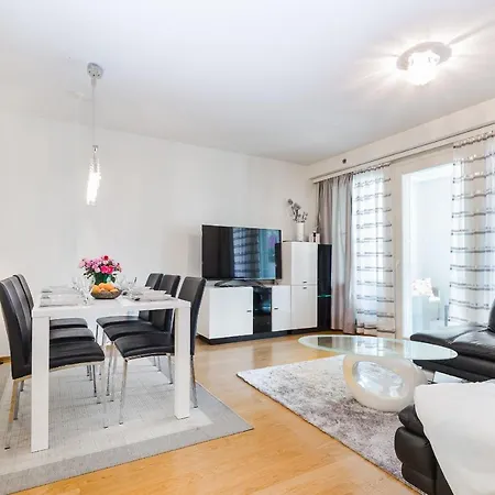Go Happy Mikonkatu 11, Modern 2 Bedroom With Balcony Helsinki